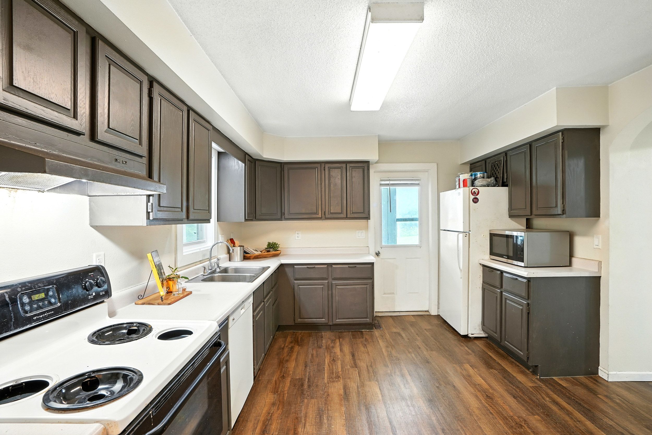 Listing Photo: 5440 lower west branch rd se 0005-